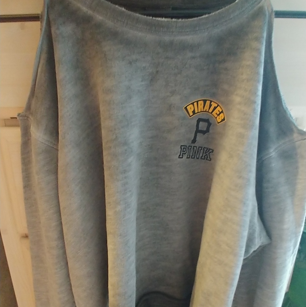 Womens VS Pink Pittsburgh pirate's sweatshirt
